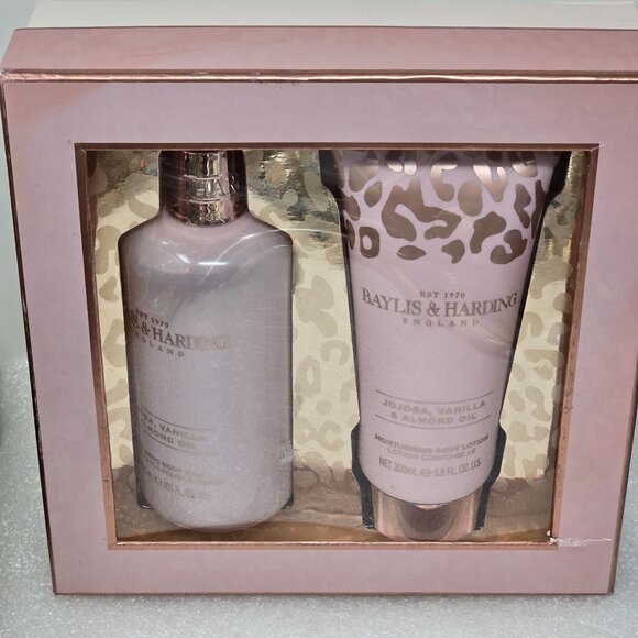 Baylis & Harding Jojoba Vanilla & Almond Oil Body Wash & Lotion Set 300ml/200ml - Picture 1 of 4